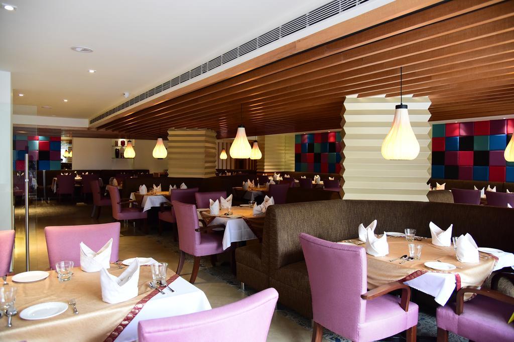 The Royal Comfort Bangalore Exterior foto